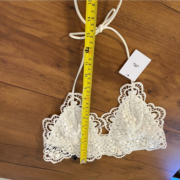 Urban Outfitters Out From Under Lace Bralette Ivory Size Small New W/ Flaws - Picture 9 of 12